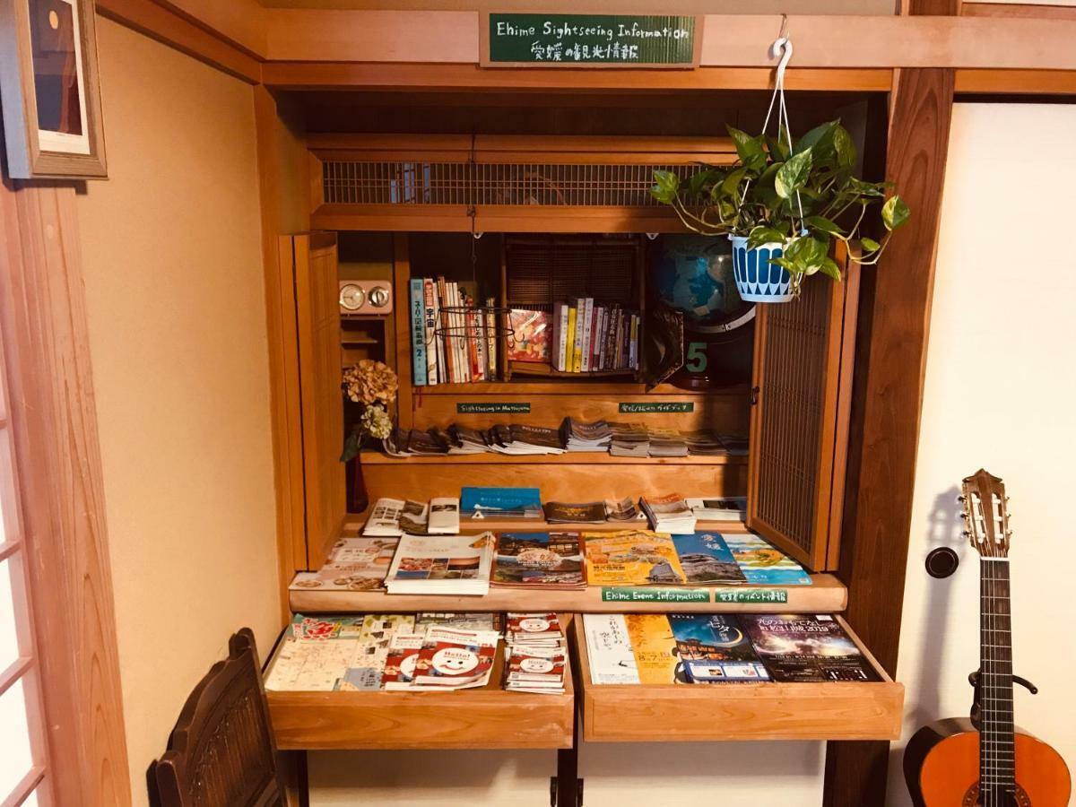 Ropeway St. Guesthouse Matsuyama  Eksteriør billede