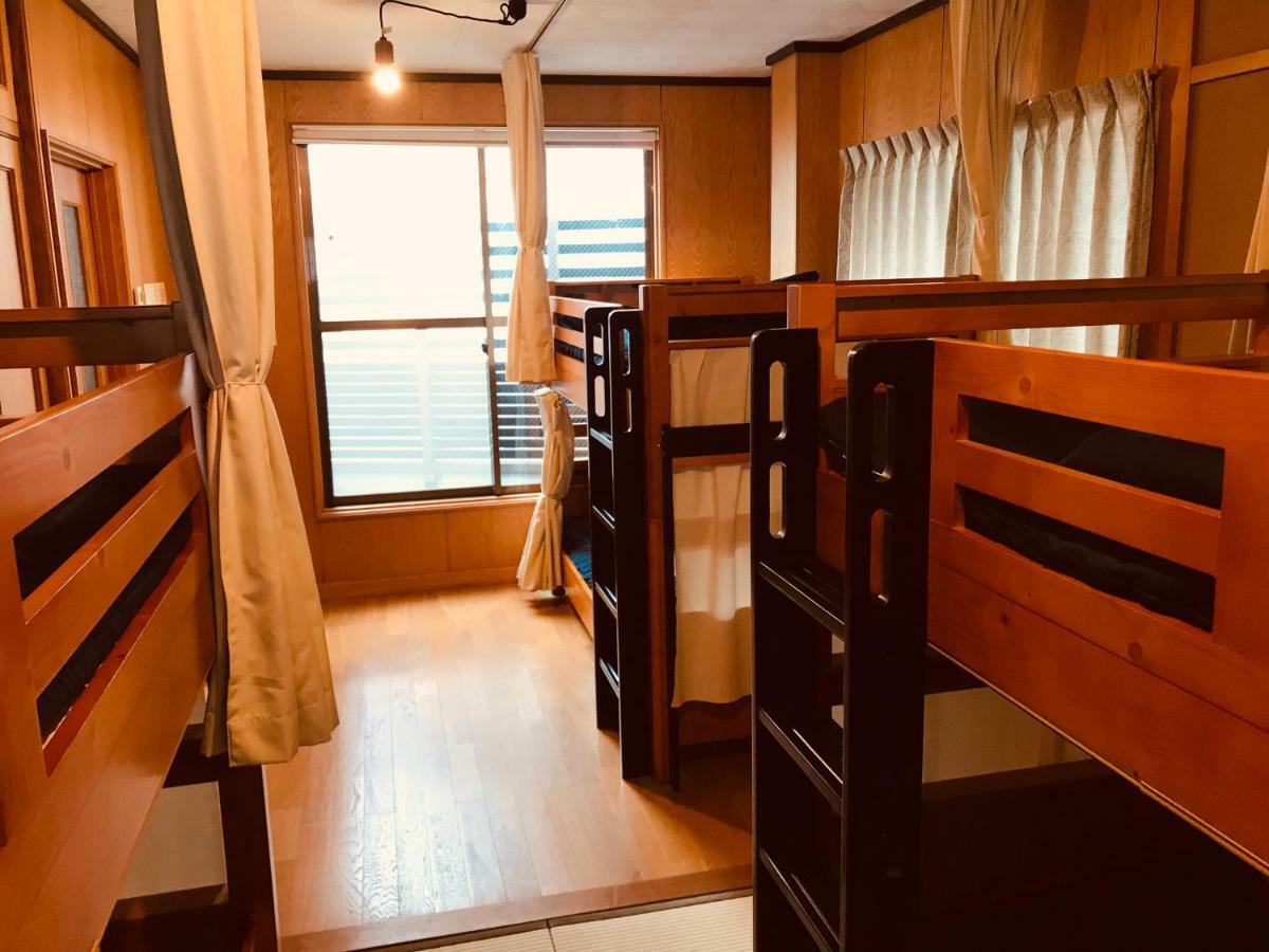 Ropeway St. Guesthouse Matsuyama  Eksteriør billede