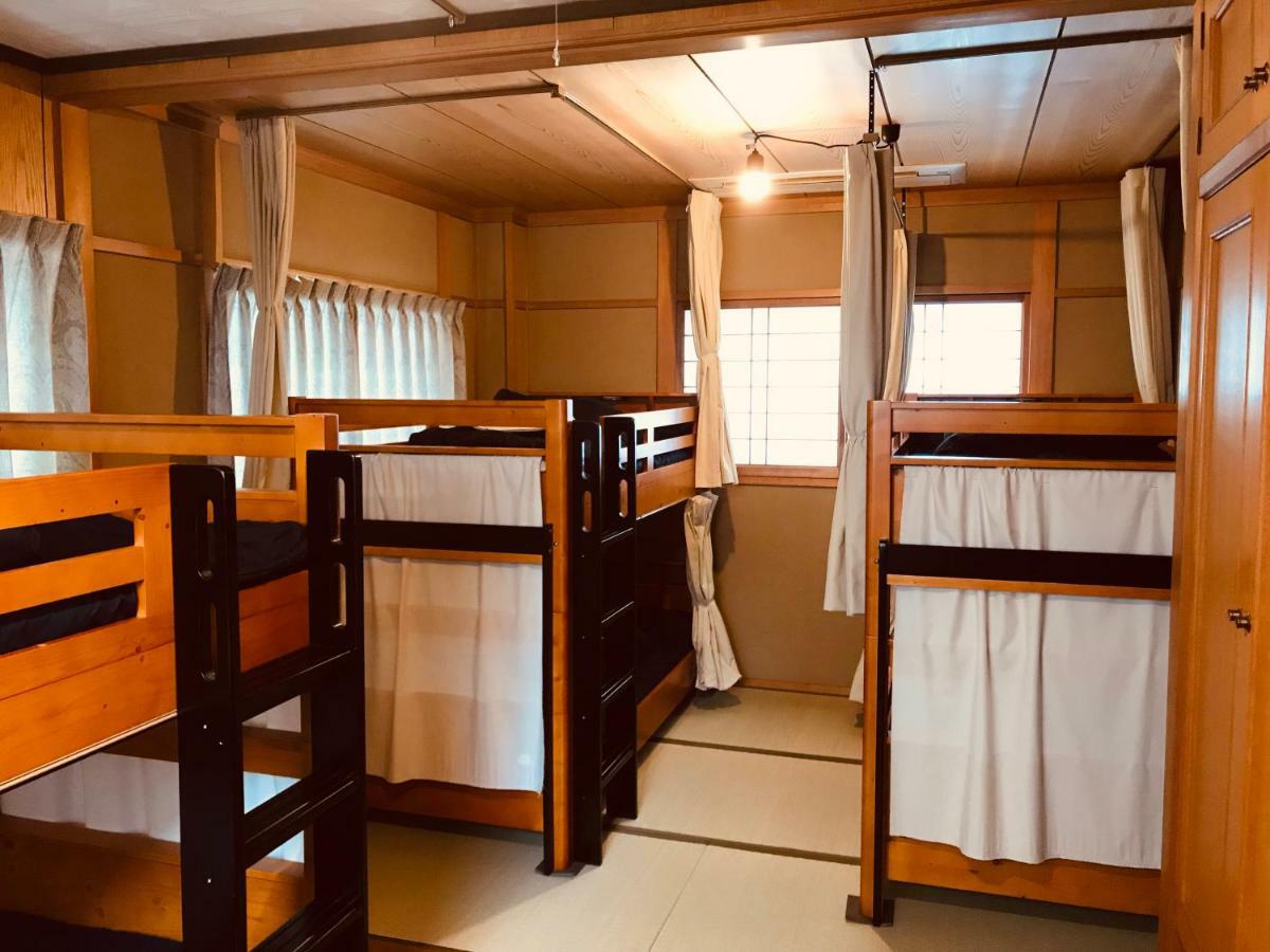 Ropeway St. Guesthouse Matsuyama  Eksteriør billede