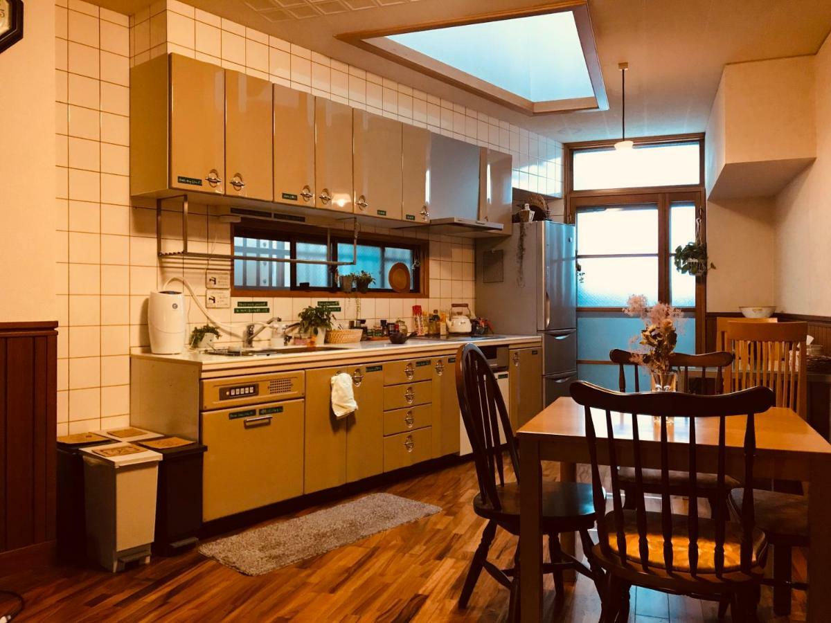 Ropeway St. Guesthouse Matsuyama  Eksteriør billede